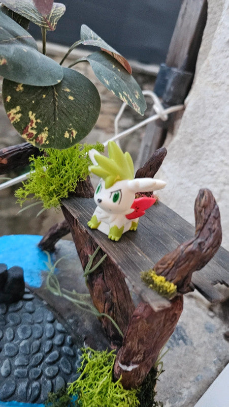 Super figurine Pokemon Nintendo finger puppet shymin