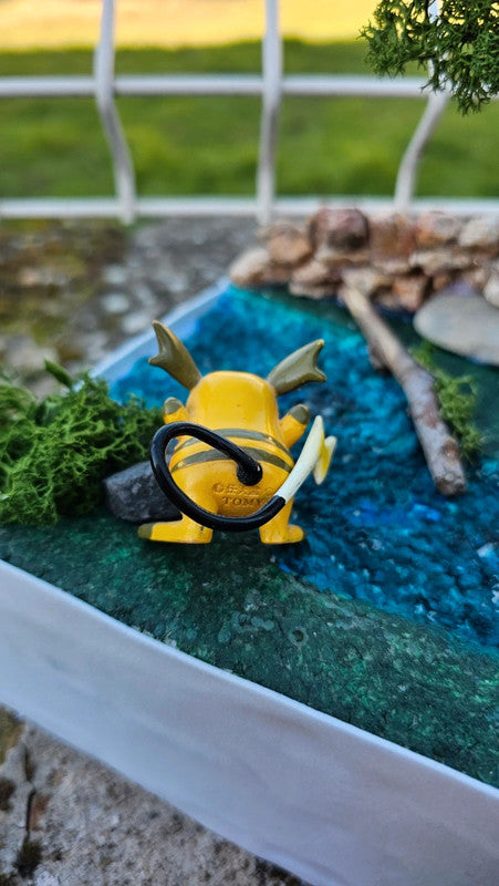 Super figurine Pokemon Nintendo tomy Raichu
