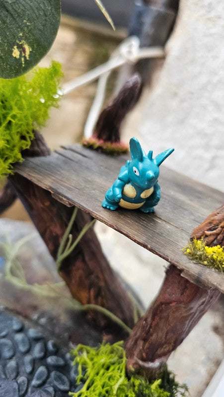 Super petite figurine Pokemon nidoqueen