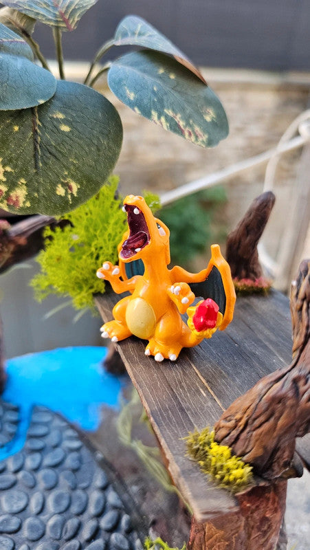 Super figurine Pokemon Nintendo tomy C.G.T.S.J Dracaufeu