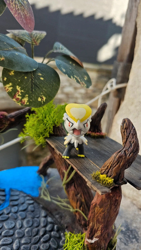 Super figurine Pokemon Nintendo tomy Bébécaille