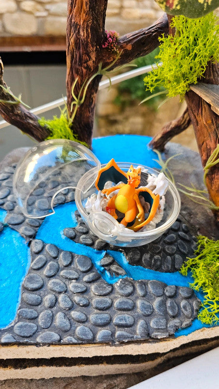 Super figurine Pokemon Nintendo boule terrarium Dracaufeu