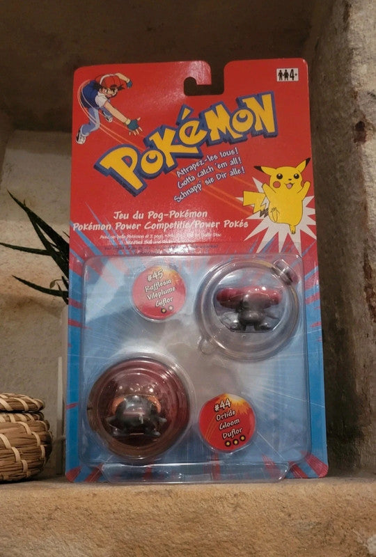 Super Figurine pokemon Nintendo tomy C.G.T.S.J Ortide et rafflesia