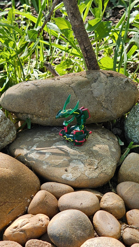 Super figurine Pokemon Nintendo rayquaza
