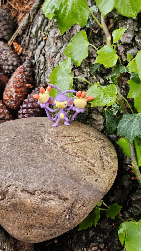 Super figurine Pokemon Nintendo tomy capidextre