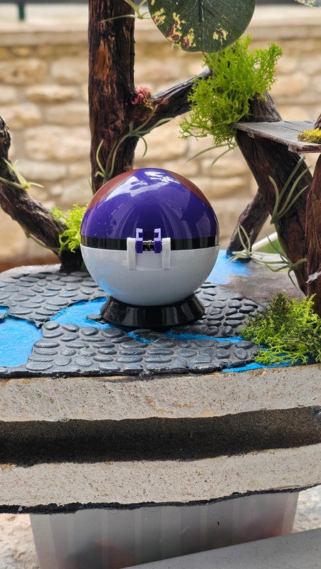 Super pokeball figurine Pokemon