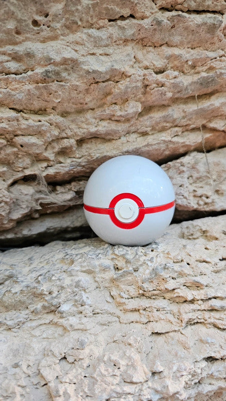 Super pokeball pour figurine Pokemon Nintendo