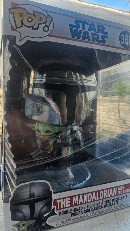 Super grande figurine pop the mandalorian with the Child
