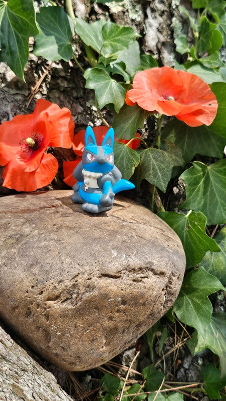 Super figurine Pokemon Nintendo finger puppet lucario
