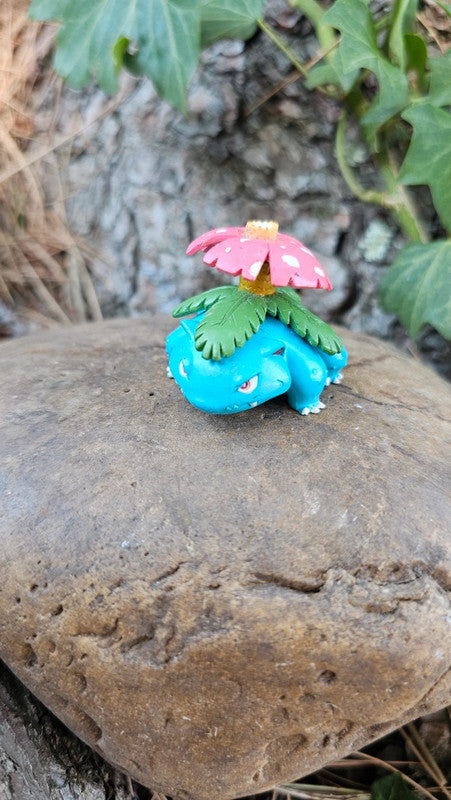Super figurine Pokemon Nintendo tomy Florizarre