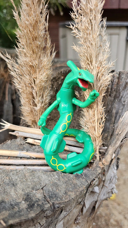 Super figurine Pokemon Nintendo rayquaza