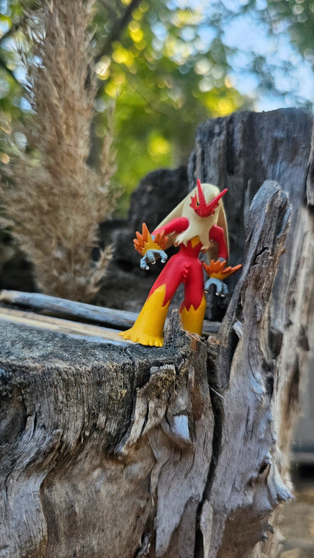 Super figurine Pokemon Nintendo tomy Brasegali