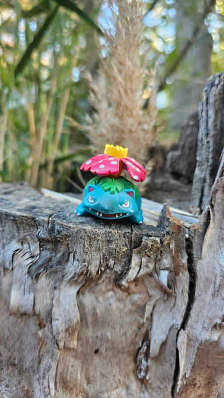 Super figurine Pokemon Nintendo tomy Florizarre