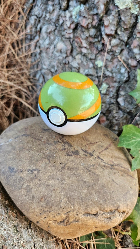 Super pokeball pour figurine Pokemon Nintendo