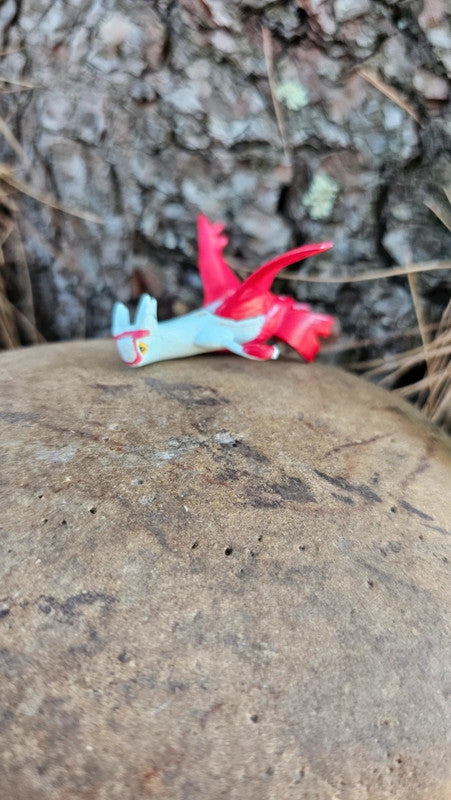 Super figurine Pokemon Nintendo tomy C.G.T.S.J latias