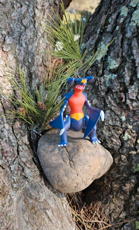Super figurine Pokemon Nintendo carchacrok