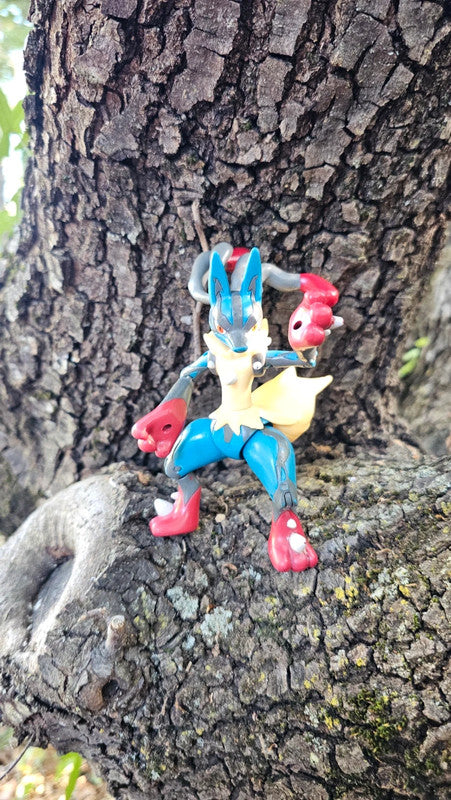 Super figurine Pokemon Nintendo lucario