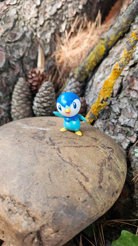 Super figurine Pokemon Nintendo tiplouf effet brillant