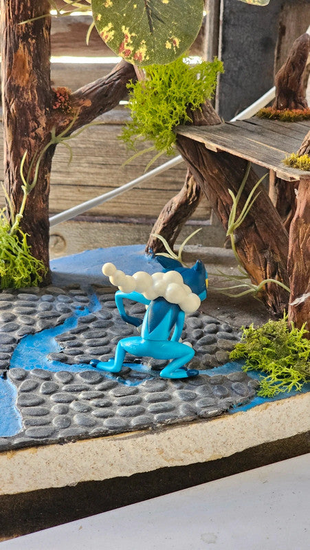 Super figurine Pokemon Nintendo Croaporal