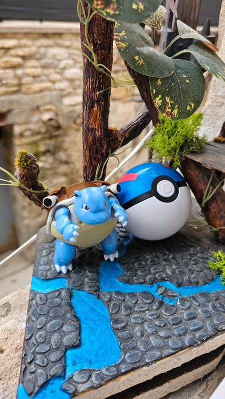 Super figurine Pokemon pliable en boule tortank avec ca super ball