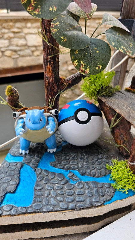 Super figurine Pokemon pliable en boule tortank avec ca super ball