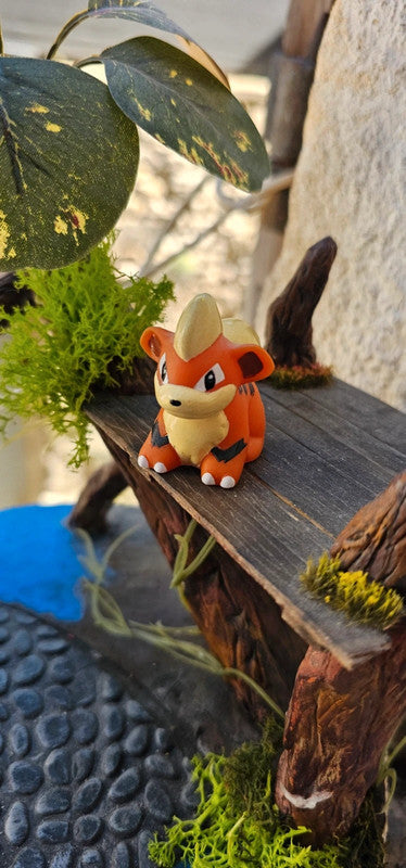 Super figurine Pokemon Nintendo finger puppet Caninos