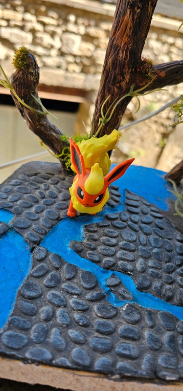Super figurine Pokemon Nintendo tomy pyroli