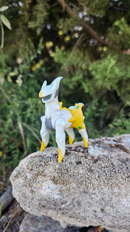 Super figurine Pokemon Nintendo Arceus