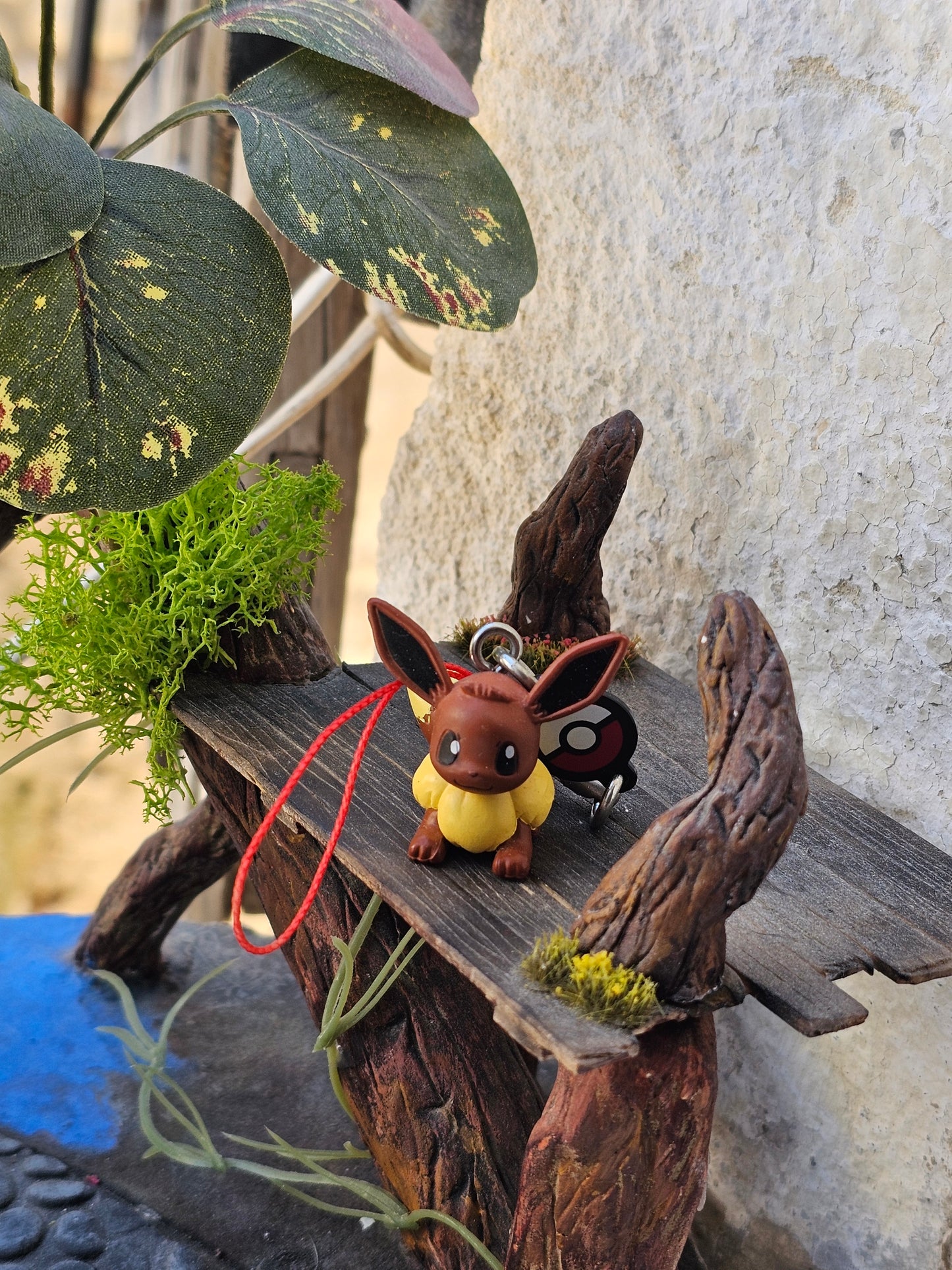 Super figurine Pokemon Nintendo Évoli porte clé