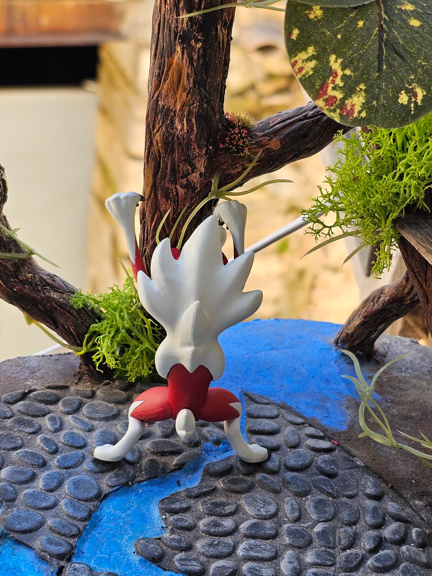 Super figurine Pokemon Nintendo tomy Lougaroc