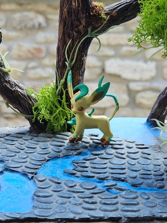 Super figurine Pokemon Nintendo tomy Phyllali