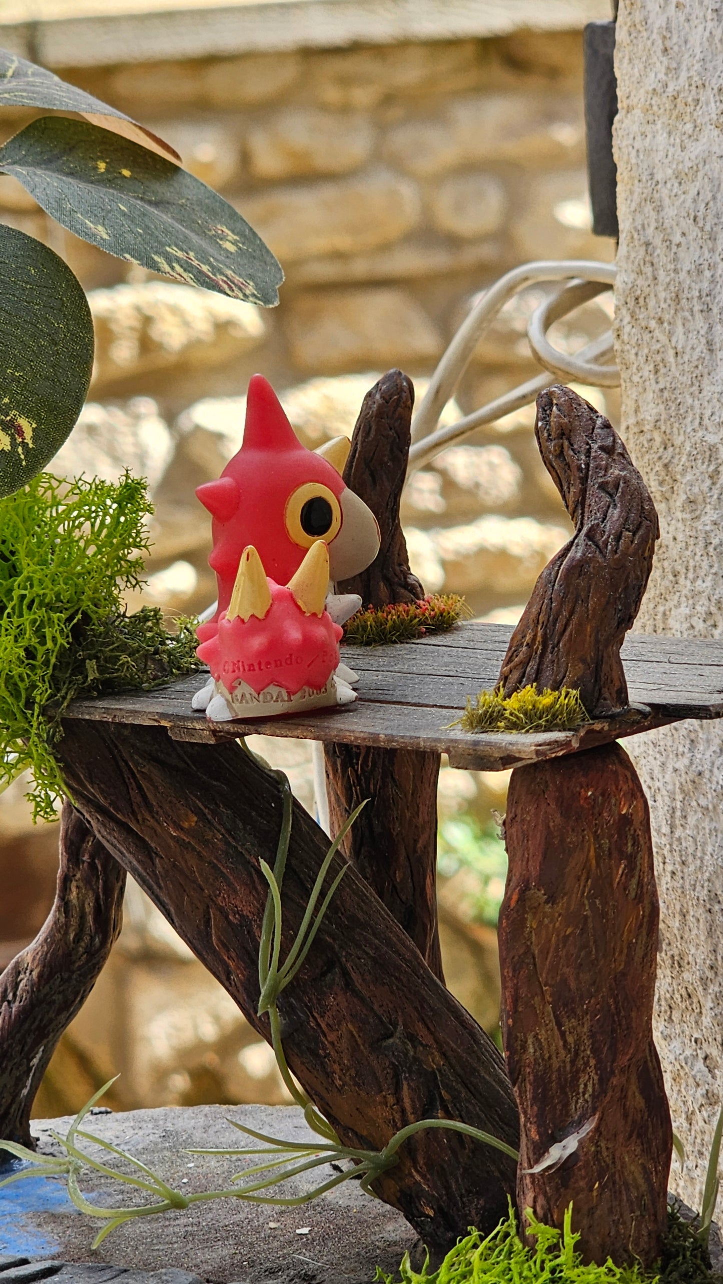 Super figurine Pokemon Nintendo finger puppet chenipotte