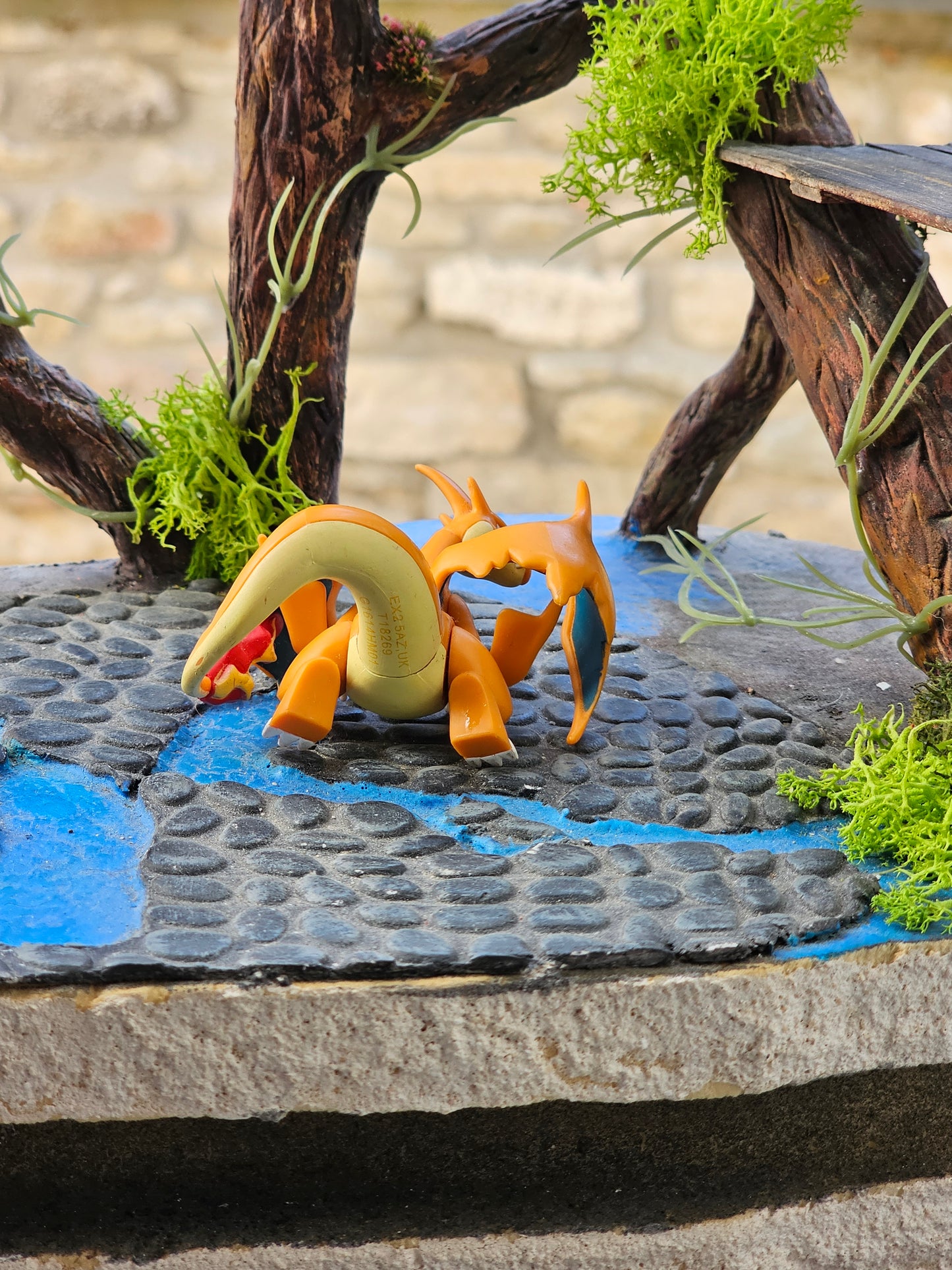 Super figurine Pokemon Nintendo tomy Mega-Dracaufeu