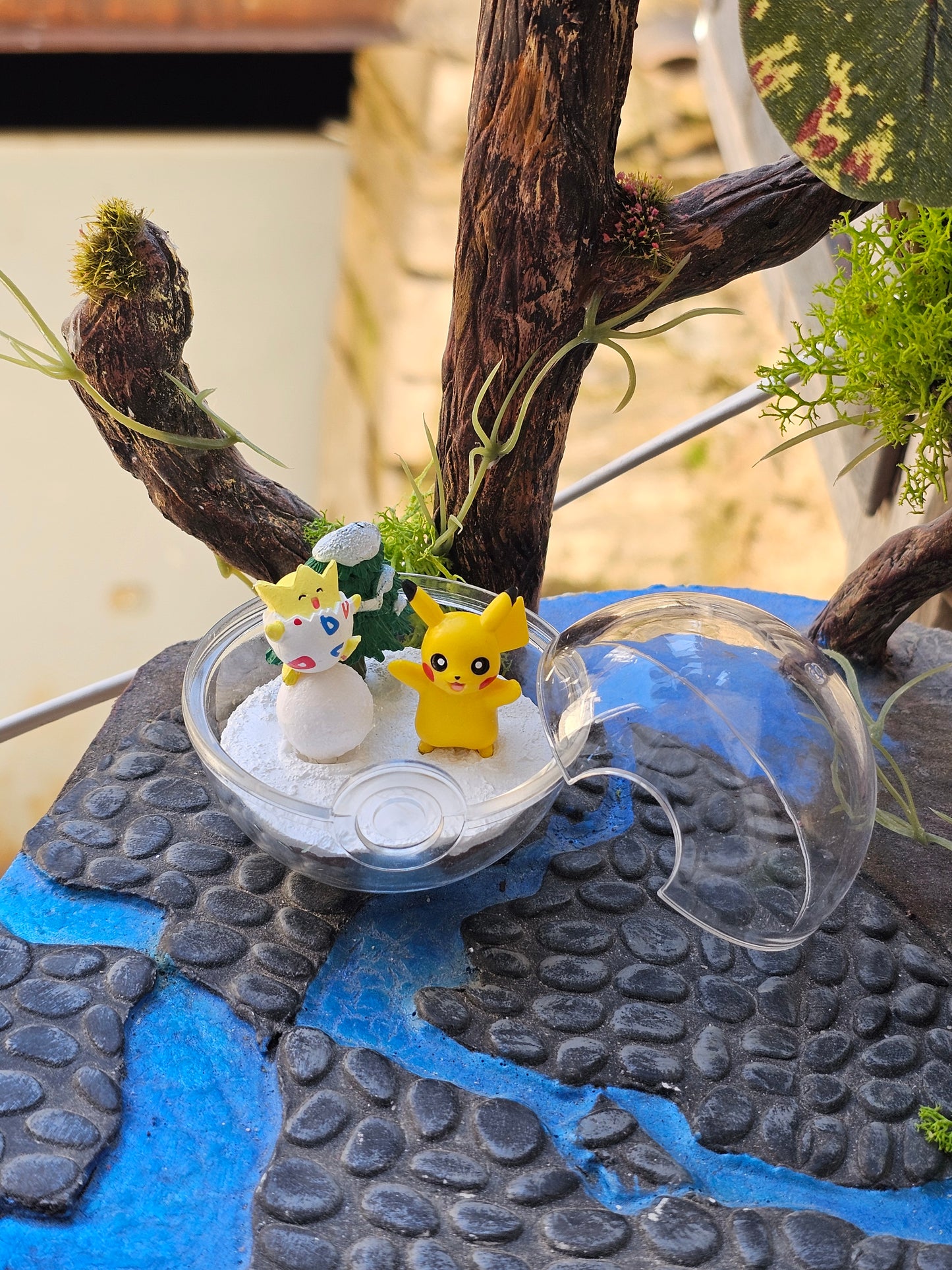 Super figurine Pokemon Nintendo style terrarium pikachu et togepi